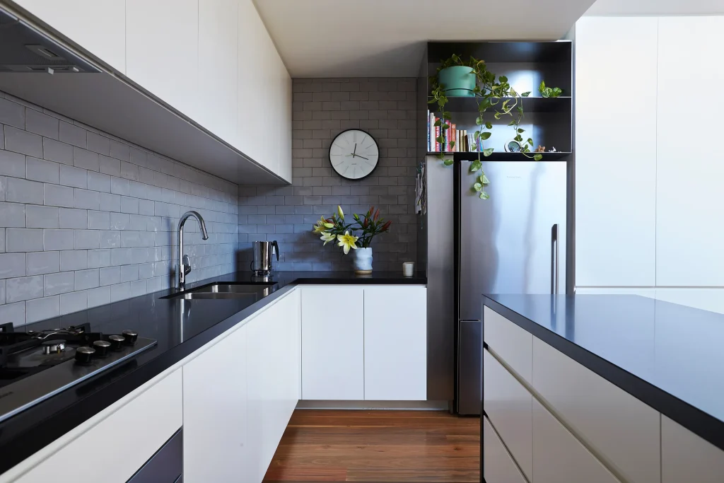 Elsternwick 702