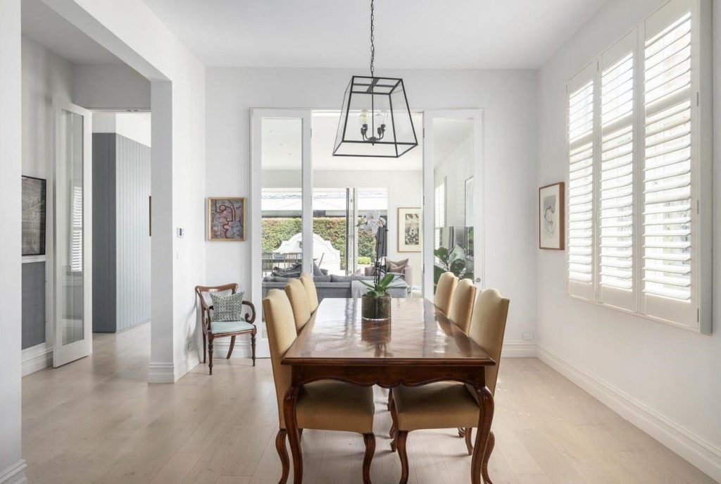 Glen Iris 128